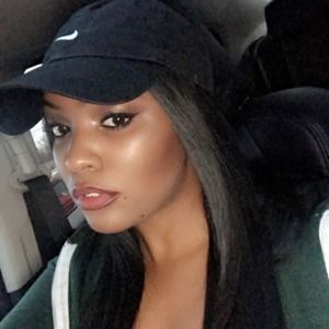 Meet your Posher, Aasya